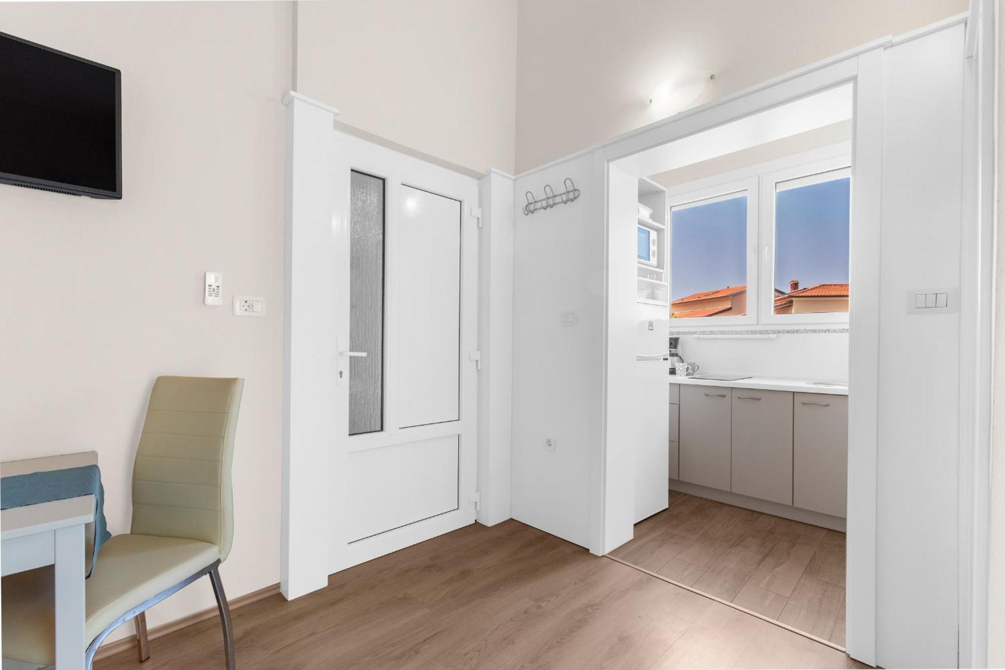 Villa Hope - Apartments With Shared Pool Poreč Chambre photo