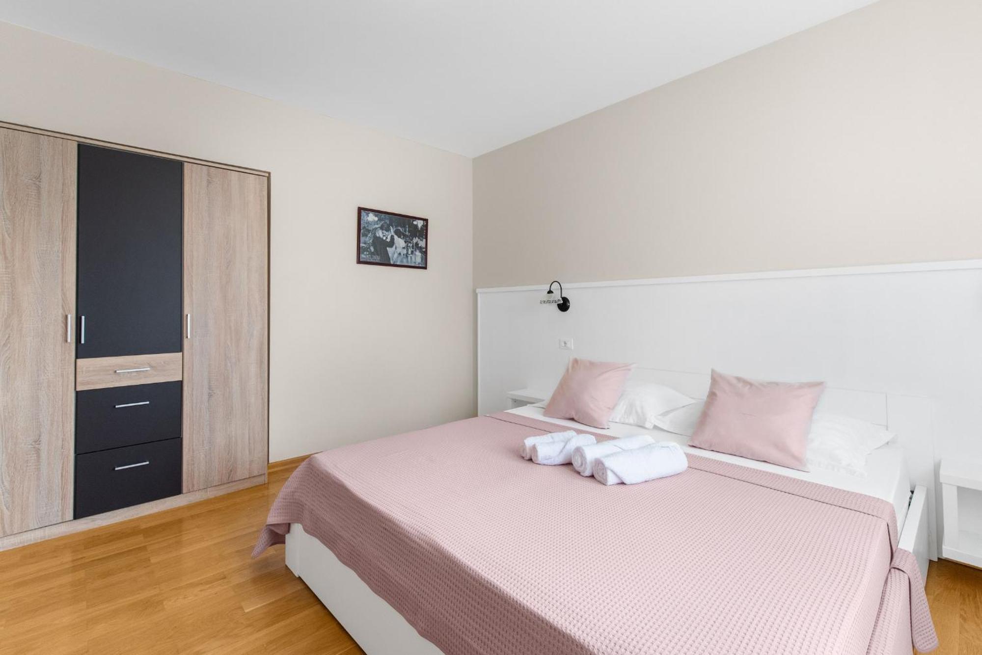 Villa Hope - Apartments With Shared Pool Poreč Chambre photo
