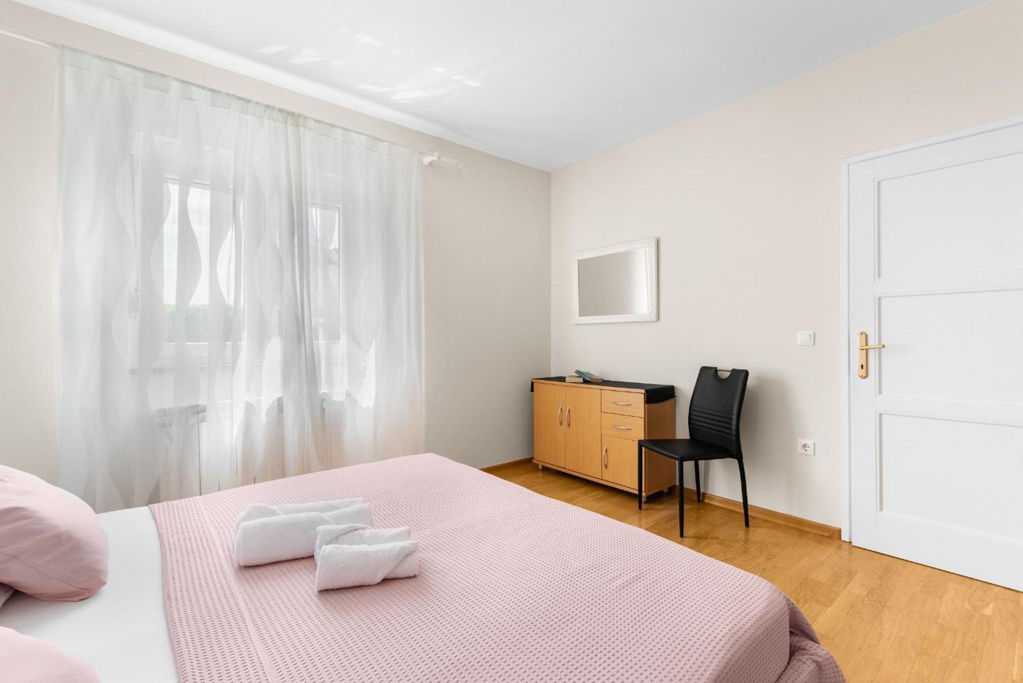 Villa Hope - Apartments With Shared Pool Poreč Chambre photo